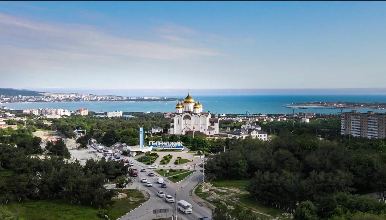 Где снять жильё в Геленджике у моря: квартиры, гостевые дома и отели